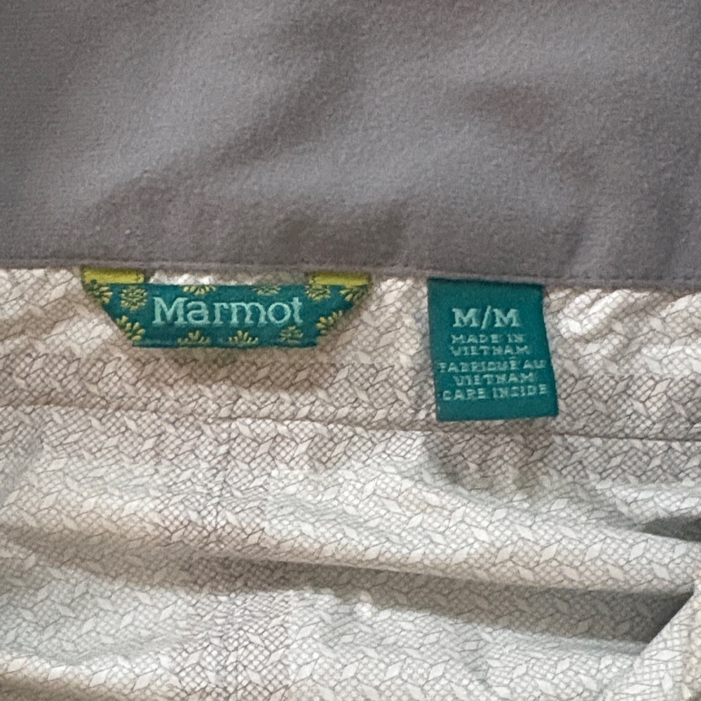 Girls waterproof jacket Marmot. Windproof. Outdoor performance wear. - Picture 2 of 6